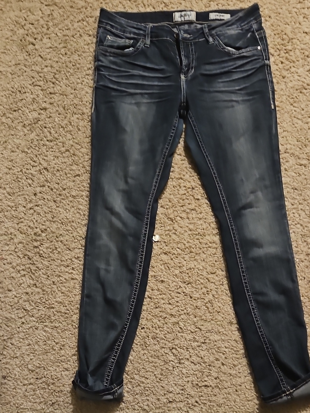 Daytrip Women's Dark Wash Skinny Jeans with Faded Detailing